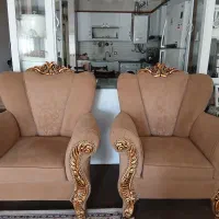 فروش ۲دست مبل راحتی وسلطنتی