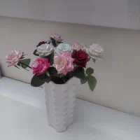 گل وگلدان