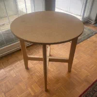 میز گرد چوبی