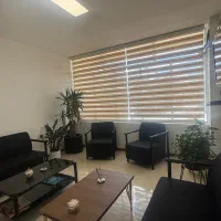 کارگر خدمات آبدارخانه