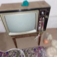 تلوزیون قدیمی ۲ عدد