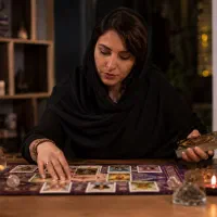 سرکتاب دعان/ویس است/خاره