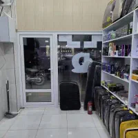 مغازه تزئیناتی با دکور و اجناس وگذار می شود|اجارهٔ مغازه و غرفه|برازجان, |دیوار