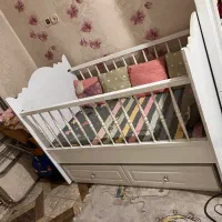 تخت خواب کودک‌