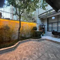 ویلایی حیاط دار طبقه اول