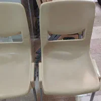 صندلی پلاستیکی پایه فلزی