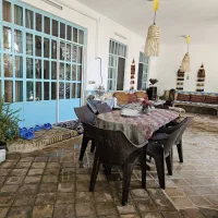 سویئت  با امکانات کامل و  پارکینگ در حیاطی  زیبا|اجارهٔ کوتاه‌مدت آپارتمان و سوئیت|کاشان, باغ ماجد|دیوار