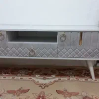 میز تلویزیون در حد با تخفیف چشم گیر