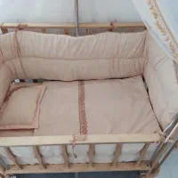 گهواره نوزاد  ،  تخت نوزاد،  کریر،  اغوشی حمل کمک|تخت و صندلی بچه|فردوسیه, |دیوار