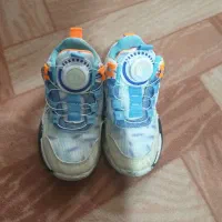 کتونی بچه گانه ۴‌. ۵ ساله