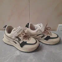 کفش پسرانه در سایز های ۳۳ و۳۱ در حد نو|کیف، کفش، کمربند|اصفهان, منتظرالمهدی|دیوار