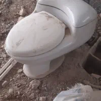 توالت فرنگی کاملا سالم