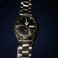 seko 5.otomat. 21jEWELZ هک شده رو شیشه