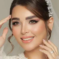 دستیار میکاپ