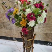 گل و گلدان