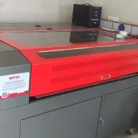 حکاکی و لیزر غیر فلزات