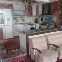 حیاط ۲۱۰متر دو خوابه ودارای نصبیات