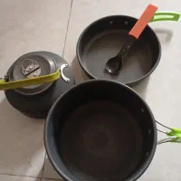 دو عدد کلاه  ظروف غذا کوهنوردی