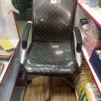 صندلی گردان اداری