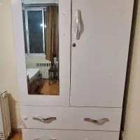 کمد لباس با سه کشو و آینه