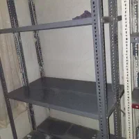 قفسه فلزی ضخیم