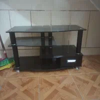 میز تلویزیون شیشه ای