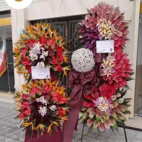 تاج گل ترحیم و تبریک|گل و گیاه طبیعی|اصفهان, تخت فولاد|دیوار