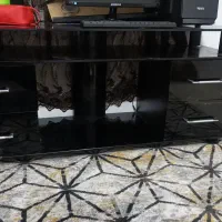 میز تلویزیون شیشه ای