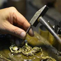 استخدام و اموزش نیرو اقا دائم کارگاه طلاسازی|استخدام صنعتی، فنی، مهندسی|دلیجان, |دیوار