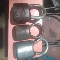 قفل قدیمی