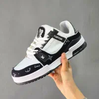 فروشگاه کتونی برند شاپ فردوس خیابان انقلاب ۷|کیف، کفش، کمربند|فردوس (خراسان), |دیوار