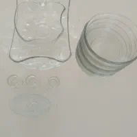 تعدادی ظرف