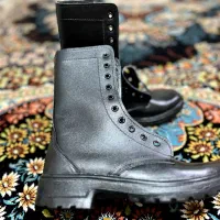 پوتین|کیف، کفش، کمربند|دورود, |دیوار