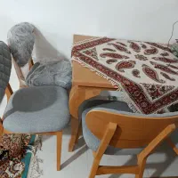 ماشین لباسشویی و میز نهار خوری