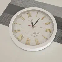 ساعت دیواری