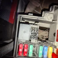 تنظیم موتور وبرق خودروباتری سیار(با قیمت منصفانه)|خدمات موتور و ماشین|بندرعباس, |دیوار