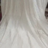 پرده تور کارشده همراه با زیر پرده ای