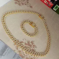 فروش تعدادی گردنبند|بدلیجات|بیرجند, |دیوار