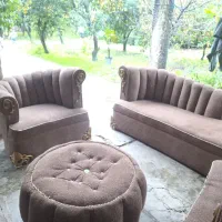 فروش مبل یکسال کارکرد چوب نراد پارچه مرغوب