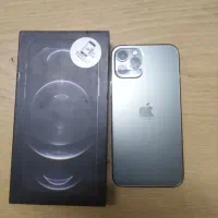 آیفون 12 بسیار تمیز