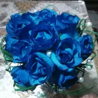 یک دسته گل زیبا قیمت۵۰۰ تومان