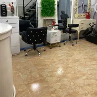 اجاره سالن زیبایی  و آرایشگاه ومیز ناخن وصندلی