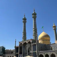 جمع آوری مطالب مربوط به کرامات حضرت معصومه س