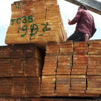 تخته بنایی بشکه نردبان چوبی فرغون بیل کلنگ