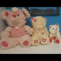 فروش عروسک های بچه گونه و ۲ عدد کیف|اسباب‌‌بازی|تهران, بهار|دیوار