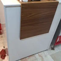 ویترین مغازه پیشخوان