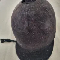 کلاه و شلوار اسب سواری