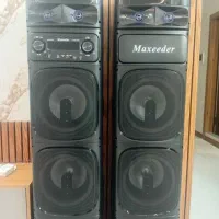 یک جفت سیستم صوت با کیفیت .برند maxeeder