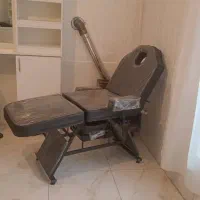 لوازم ارایشگری کاملا نو و اینه کنسول