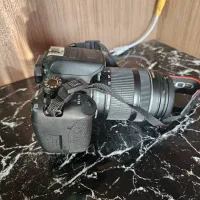 دوربین عکاسی حرفه ای مدل ۷۰۰d